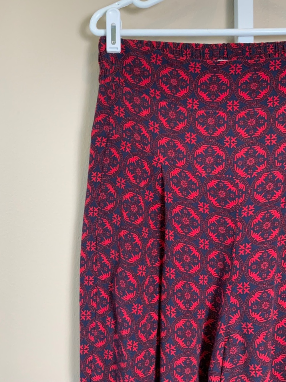 Anthropologie Printed Harem Pants - Picture 8 of 16